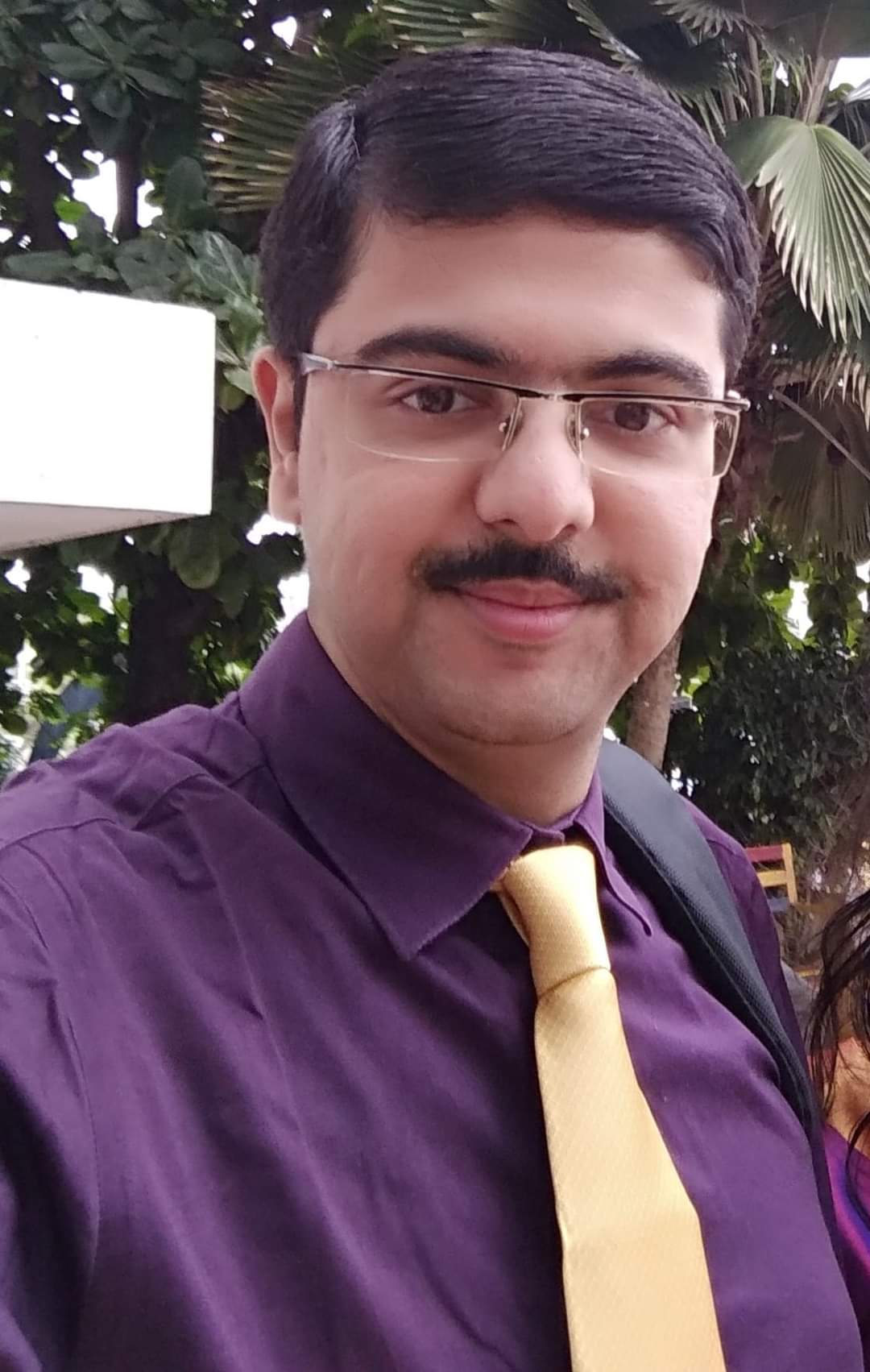 dr Kedar roplekar